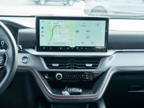 Used 2025 Ford Explorer ST-Line image 30