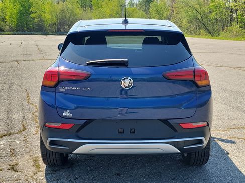 Used 2023 Buick Encore GX Preferred w/ Cold Weather Comfort Package AWD/4WD image 6