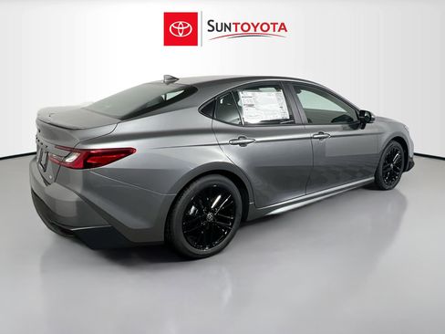New 2026 Toyota Camry SE FWD image 4