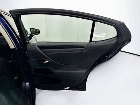 Used 2024 Lexus ES 350 image 28