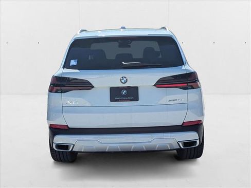 New 2026 BMW X5 sDrive40i w/ Premium Package image 7