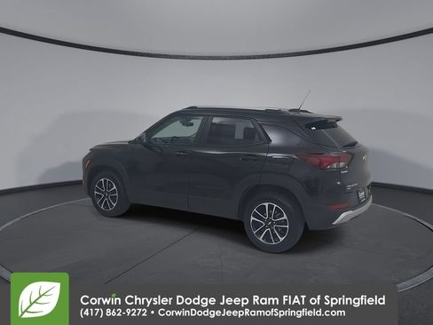 Used 2025 Chevrolet TrailBlazer LT image 10