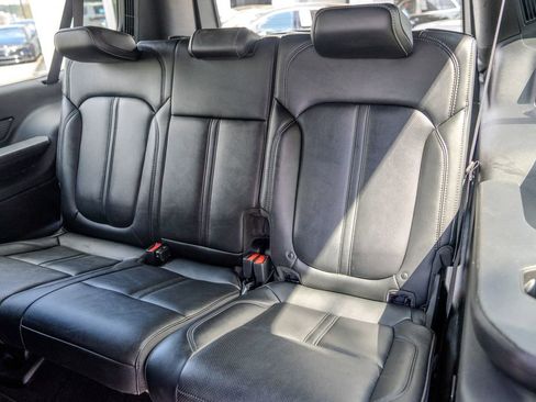 Used 2024 Jeep Wagoneer L Series II w/ Flexible Seating Group image 22