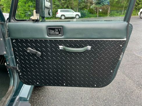 Used 1994 Jeep Wrangler S image 27