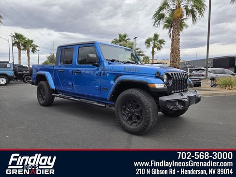 Used 2021 Jeep Gladiator Sport AWD/4WD image 1