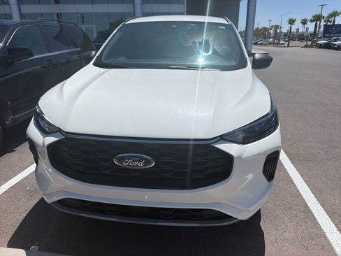 Used 2024 Ford Escape ST-Line w/ Equipment Group 301A FWD image 5