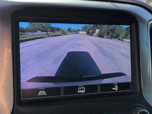 Used 2023 Chevrolet Silverado 2500 LT w/ Convenience Package AWD/4WD image 15