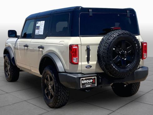 Certified 2025 Ford Bronco Big Bend w/ Black Appearance Package AWD/4WD image 12