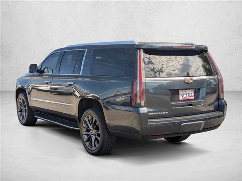 Used 2020 Cadillac Escalade ESV Luxury RWD image 8