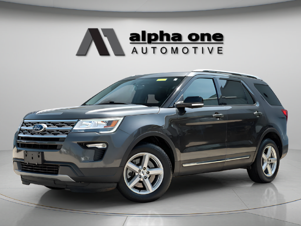 Used 2018 Ford Explorer XLT w/ Equipment Group 201A FWD image 1