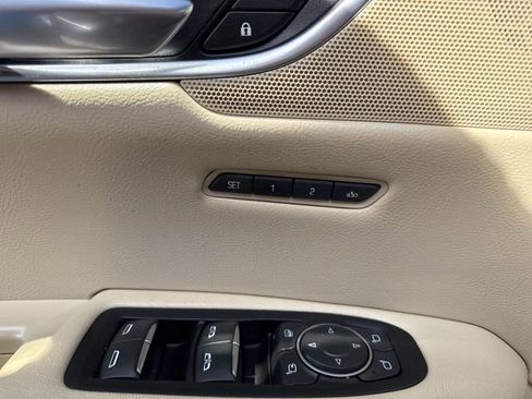 Used 2017 Cadillac XT5 Premium Luxury image 44