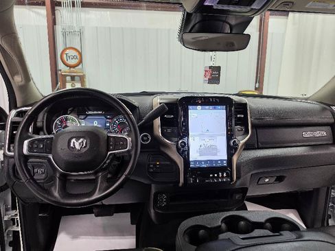 Used 2024 RAM 2500 Laramie w/ Safety Group AWD/4WD image 10