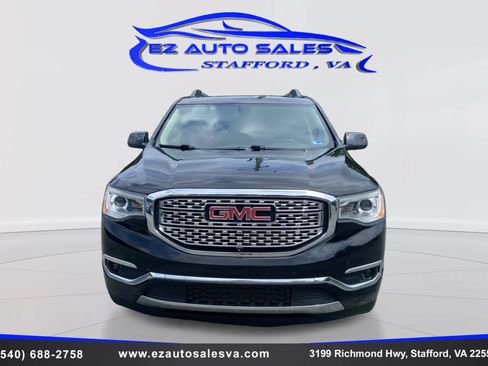 Used 2017 GMC Acadia Denali w/ Technology Package AWD/4WD image 2