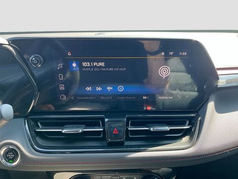 Used 2025 Chevrolet TrailBlazer RS w/ Convenience Package FWD image 14