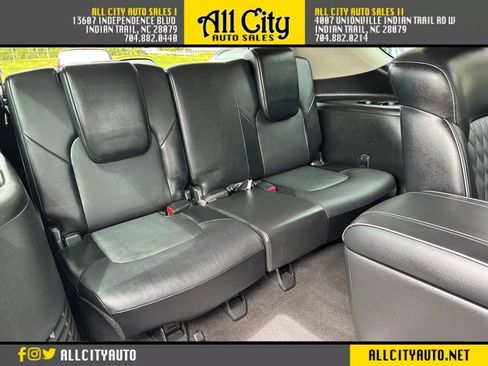 Used 2018 INFINITI QX80 4WD w/ Deluxe Technology Package image 8