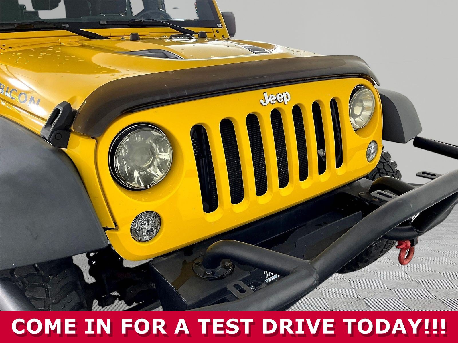 Used 2015 Jeep Wrangler Unlimited Rubicon w/ Connectivity Group AWD/4WD image 27