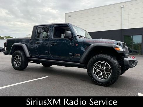 Used 2025 Jeep Gladiator Rubicon w/ Convenience Group image 14