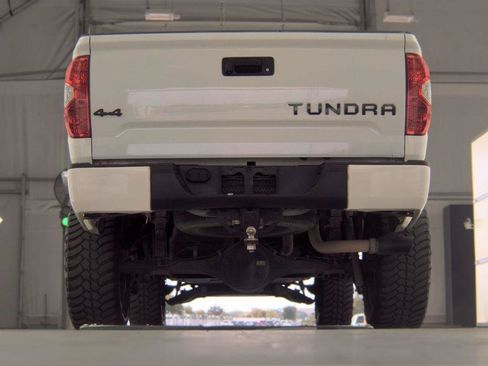 Used 2017 Toyota Tundra SR5 w/ SR5 Upgrade Package AWD/4WD image 7