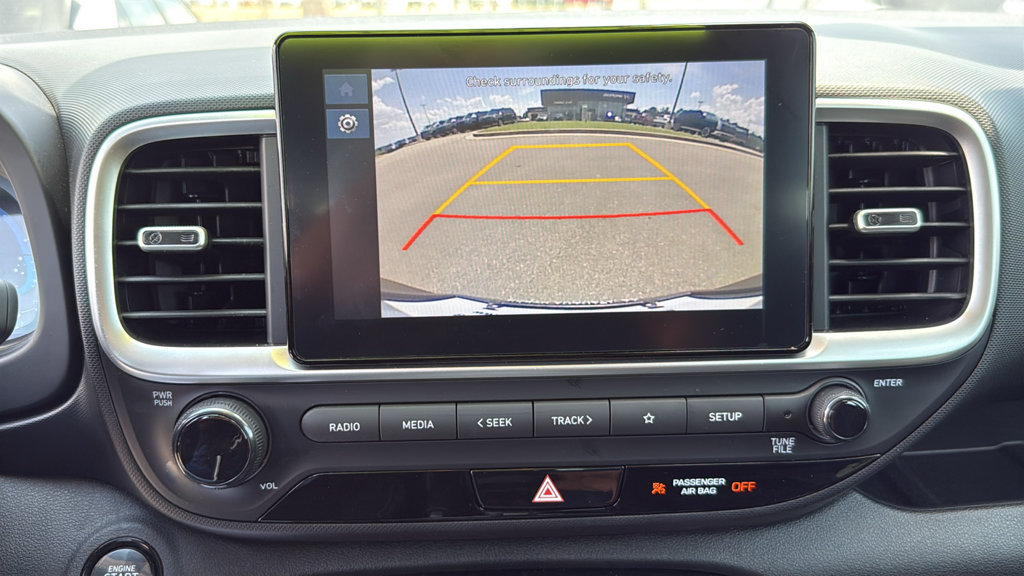 Used 2026 Hyundai Venue SEL FWD image 24
