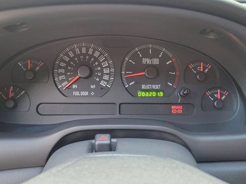 Used 2001 Ford Mustang GT RWD image 21
