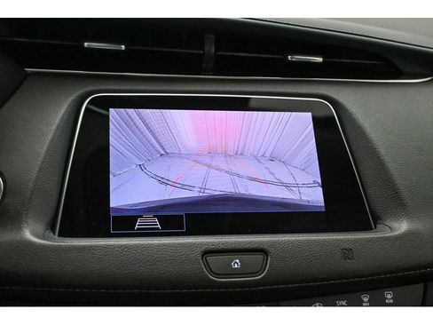 Used 2020 Cadillac XT4 Luxury w/ Cold Weather Package AWD/4WD image 47