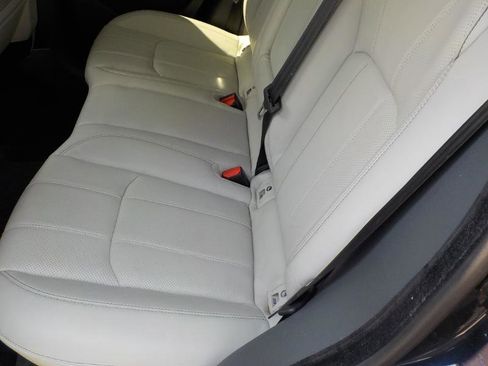 Used 2018 Land Rover Range Rover Evoque HSE image 17