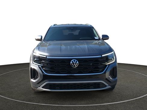 Used 2025 Volkswagen Atlas Cross Sport SE FWD image 10