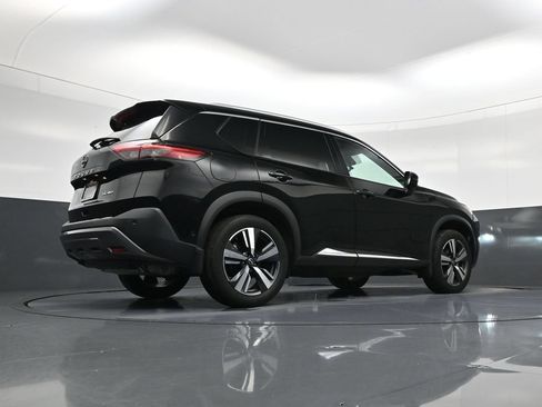 Certified 2023 Nissan Rogue SL w/ SL Premium Package AWD/4WD image 24