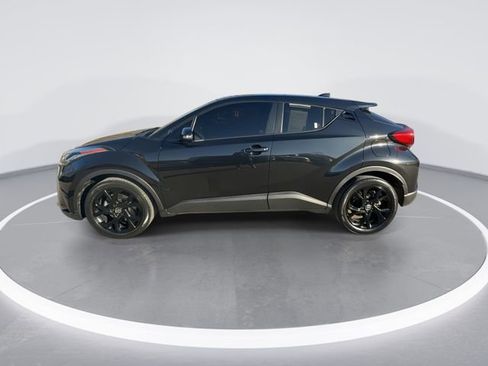 Used 2021 Toyota C-HR Nightshade image 5
