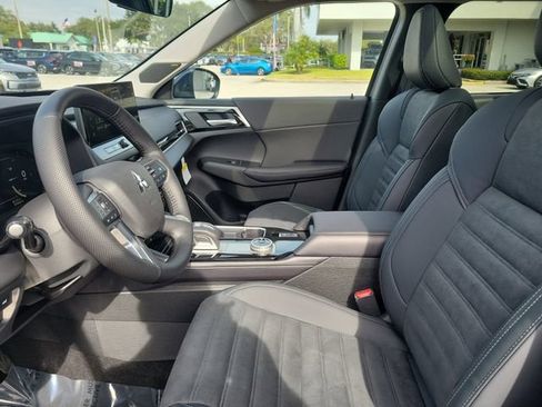 New 2026 Mitsubishi Outlander SE FWD image 20