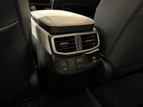 Used 2025 Lexus RX 350 Premium image 20