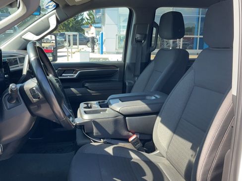 Used 2024 Chevrolet Silverado 2500 LT AWD/4WD image 9