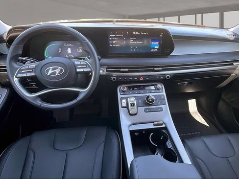 Used 2025 Hyundai Palisade SEL FWD image 7