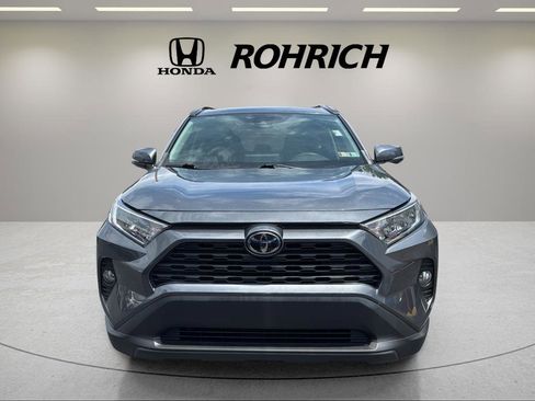 Used 2021 Toyota RAV4 XLE AWD/4WD image 2