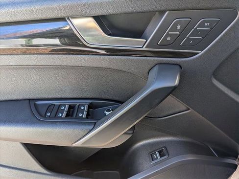 Used 2018 Audi Q5 Premium Plus w/ Premium Plus Package image 15