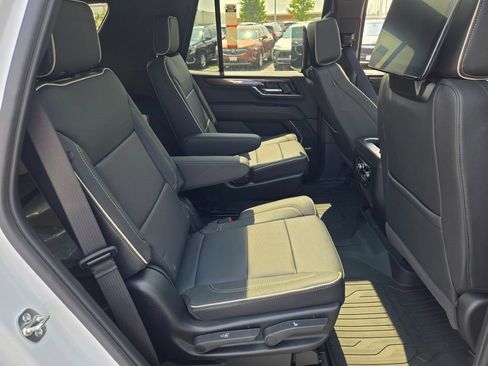 New 2026 GMC Yukon Elevation w/ Elevation Premium Package AWD/4WD image 20