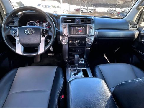 Used 2016 Toyota 4Runner SR5 Premium image 13