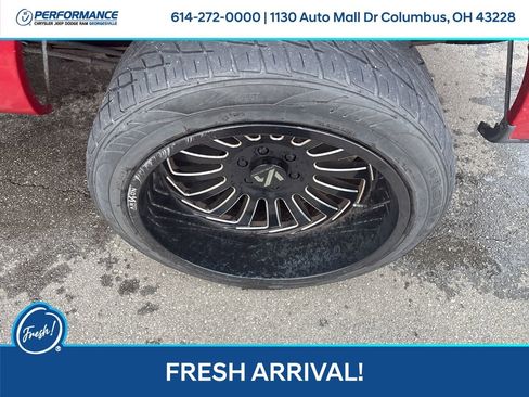 Used 2012 Ford F150 XLT w/ XLT Chrome Pkg image 11