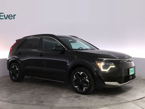 Used 2024 Kia Niro Wind w/ Wind Preserve Package FWD image 14