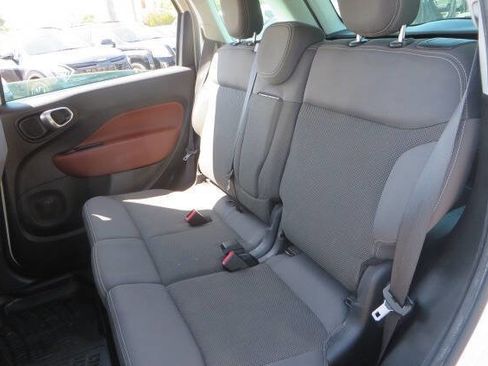 Used 2014 FIAT 500L Trekking w/ Popular Equipment Group FWD image 28