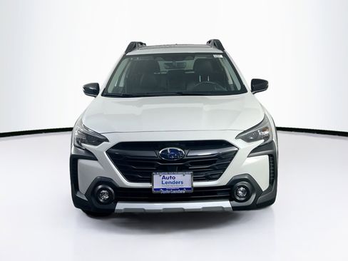 Used 2023 Subaru Outback Limited XT AWD/4WD image 2