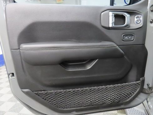 Used 2022 Jeep Wrangler Unlimited Sahara w/ LED Lighting Group image 53