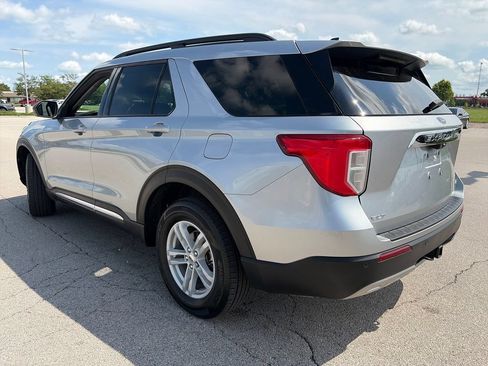 Used 2024 Ford Explorer XLT w/ Equipment Group 202A AWD/4WD image 5