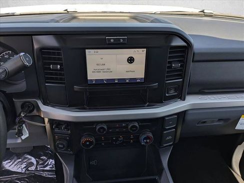 New 2026 Ford F250 XLT w/ FX4 Off-Road Package AWD/4WD image 12