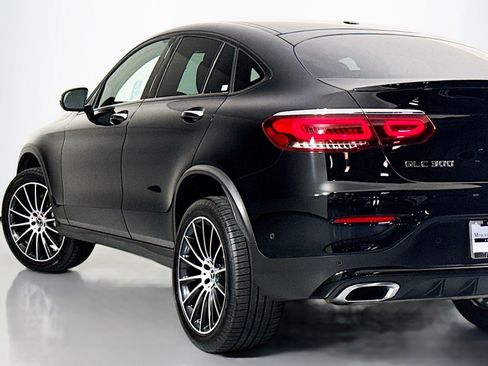 Used 2023 Mercedes-Benz GLC 300 4MATIC Coupe w/ AMG Line image 15