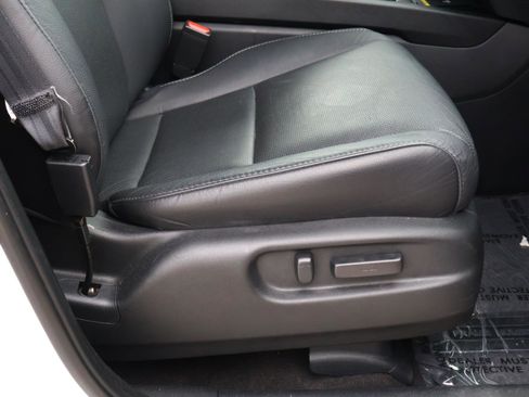 Used 2024 Honda Passport EX-L image 18