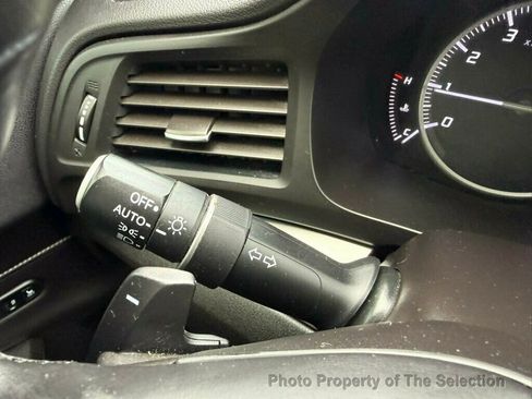 Used 2019 Acura ILX image 22