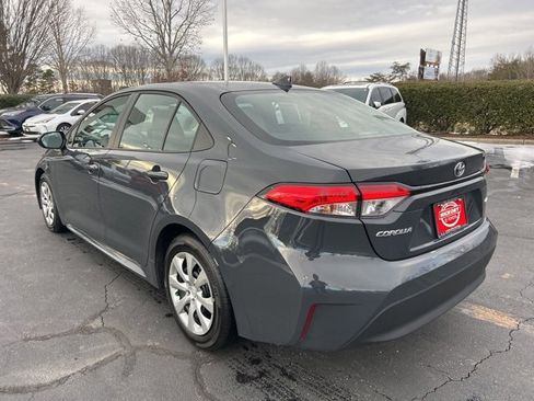 Used 2025 Toyota Corolla LE image 7