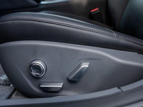 Used 2024 Lucid Air Pure image 16