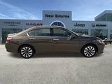 Used 2017 Honda Accord EX-L image 2